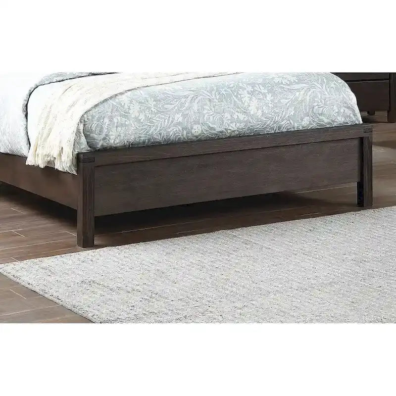 Lit Queen Size avec tête de lit en bois
