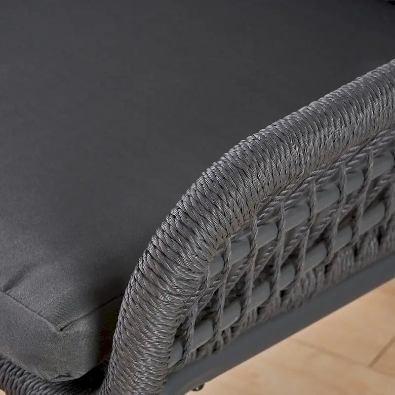 Fauteuils club d'intérieur en acier et corde avec coussins moelleux