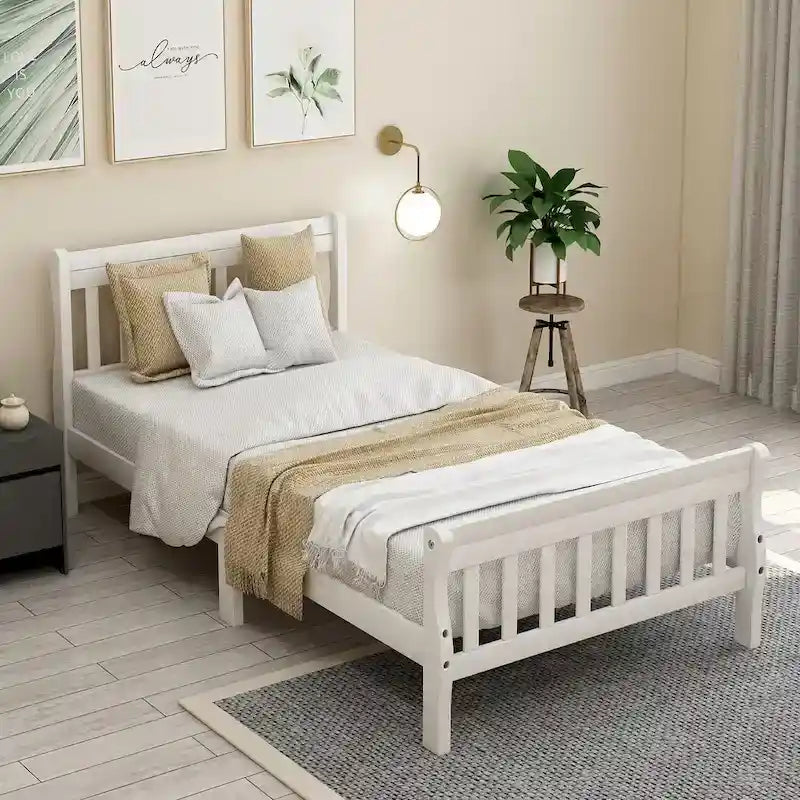 Lit plateforme en bois avec tête et pied de lit