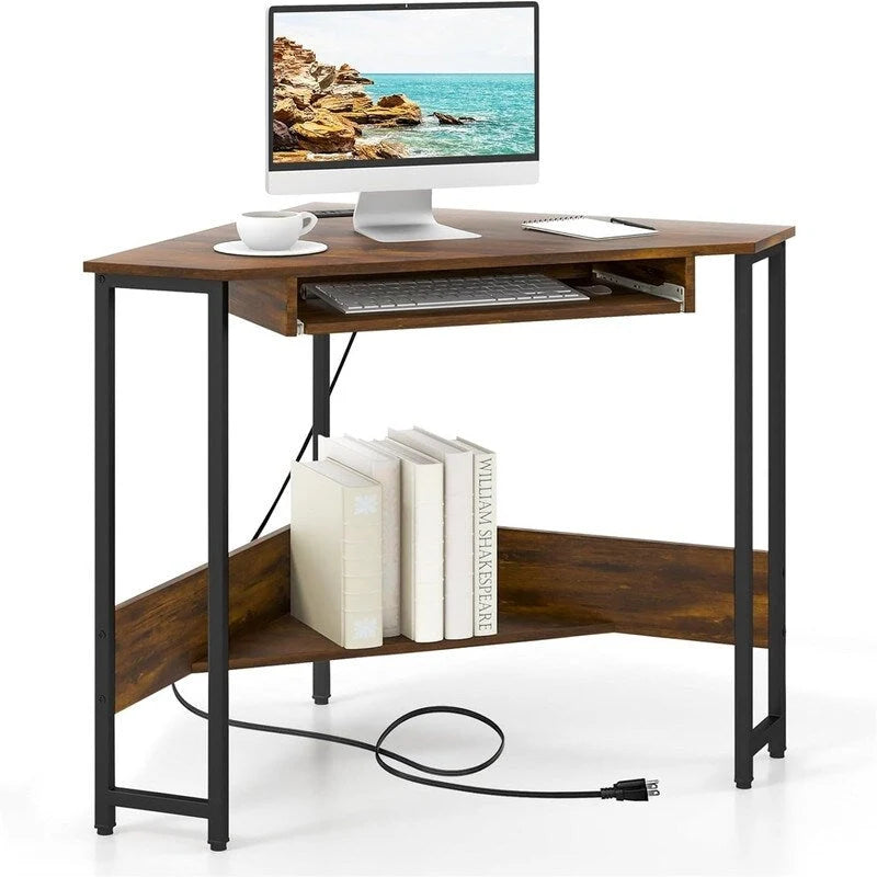 Bureau d'angle triangulaire avec prises de courant